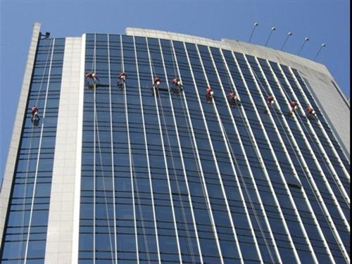 寶應(yīng)外幕墻清洗公司哪家好